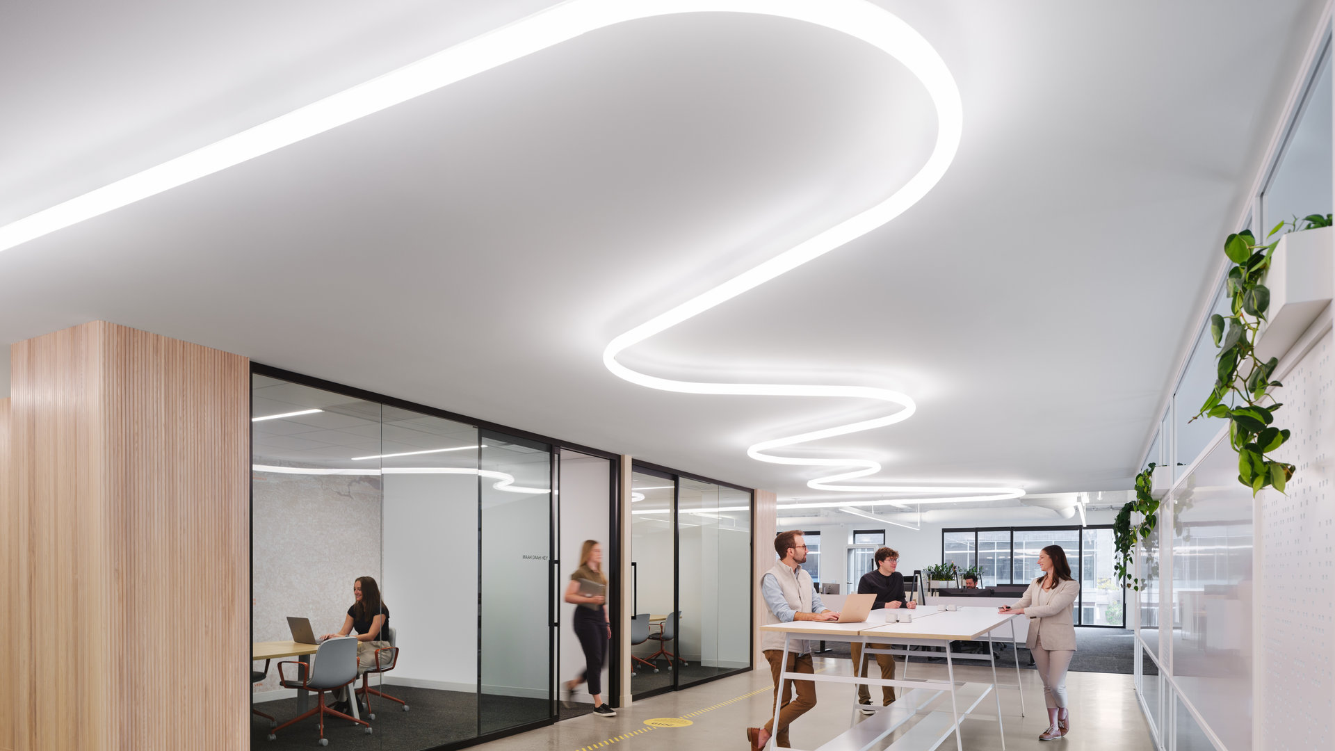 Barbican Installation Crusoeenergy Solo Jason O Rear